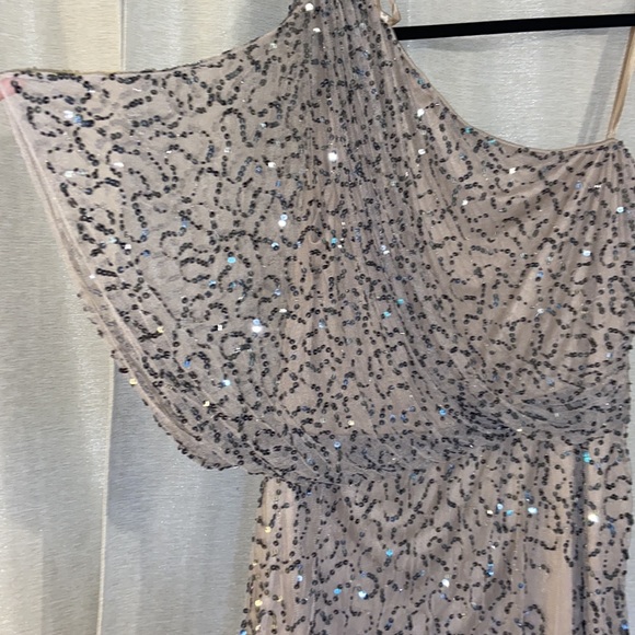 Saks Fifth Ave Sequin Top - Picture 8 of 8